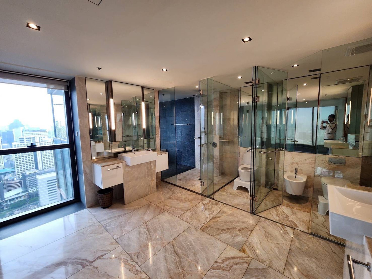 For RentCondoSathorn, Narathiwat : RC113425 Condo for rent The Met Sathorn (The Met Sathorn) near BTS Chong Nonsi.