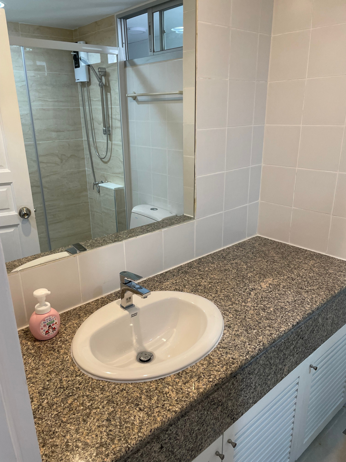 ให้เช่าคอนโดพระราม 3 สาธุประดิษฐ์ : ให้เช่าคอนโด Bangkok Garden เฟอร์นิเจอร์ครบ (S15-8765)