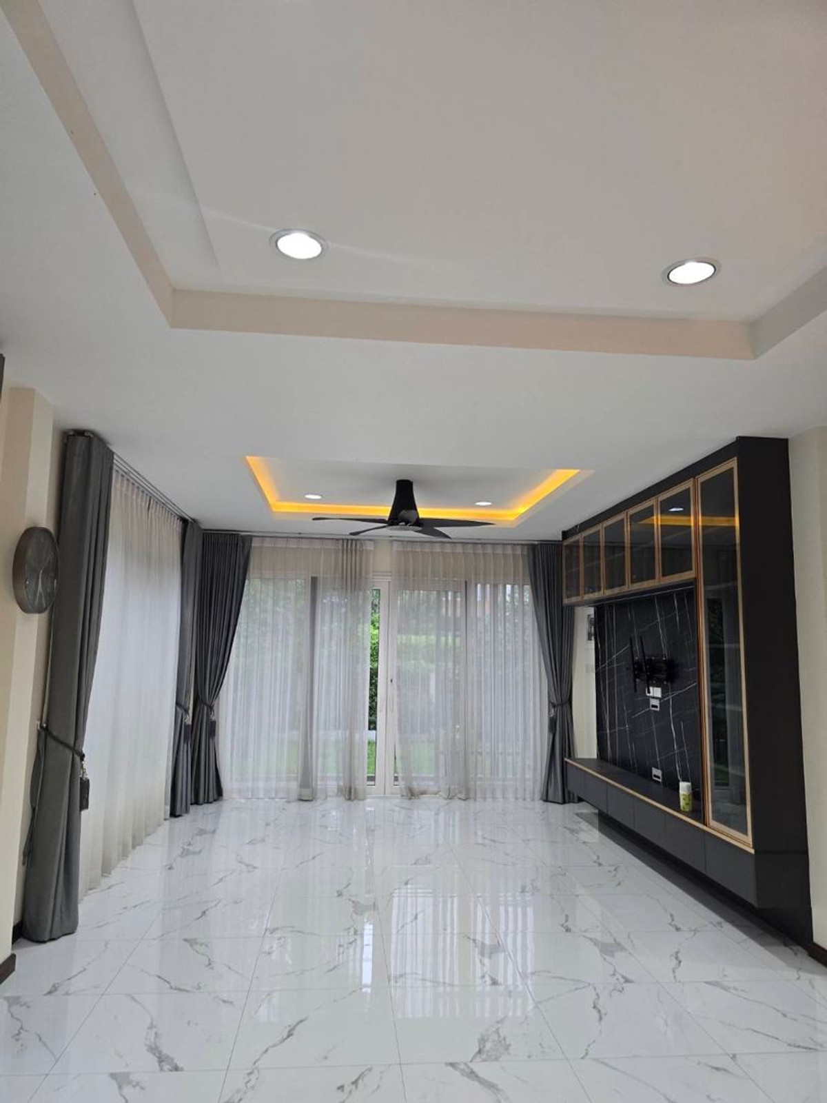 For SaleHousePathum Thani,Rangsit, Thammasat : 2-story detached house for sale, 4 bedrooms, 5 bathrooms, Suetrong Cozy Project, The Oxy, Rangsit Khlong 6, parking for 4 cars, area 80 square meters.