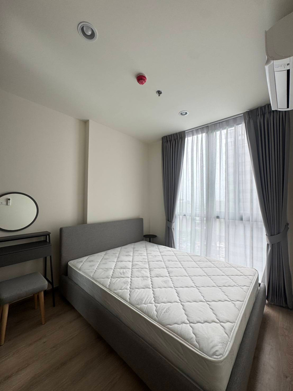 ให้เช่าคอนโดพระราม 9 เพชรบุรีตัดใหม่ RCA : Nue Distric R9 คอนโดติด mrt rama9 ทำเลดีมาก ใกล้ mrt,central ว่างพร้อมให้เช่า 2 ห้องนอน