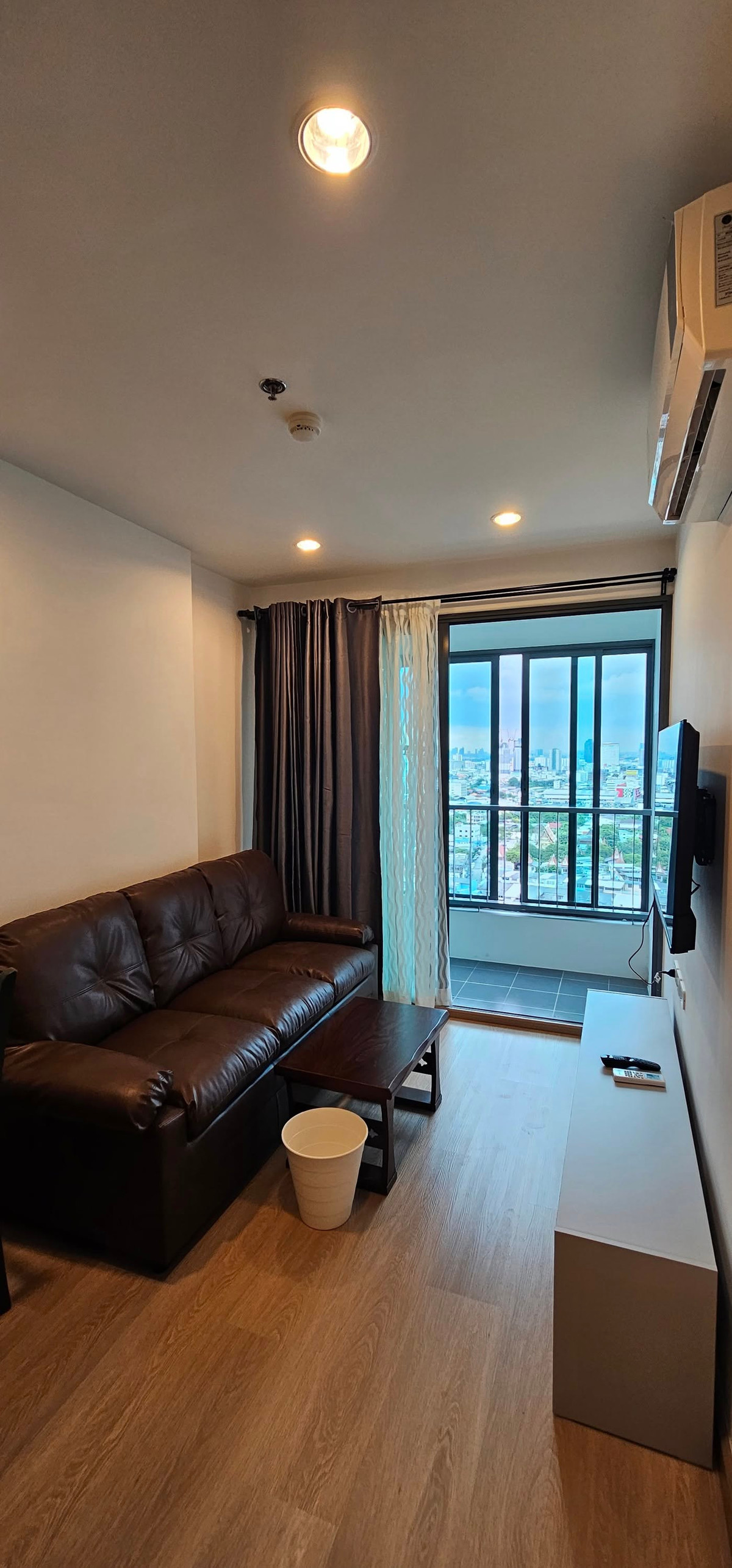 ให้เช่าคอนโดปิ่นเกล้า จรัญสนิทวงศ์ : ให้เช่าถูกมาก!! คอนโด Ideo Mobi จรัญ-อินเตอร์เชนจ์ เฟอร์ครบ ทำเลทอง ใกล้ MRT บางขุนนนท์ แม็คโครฯ