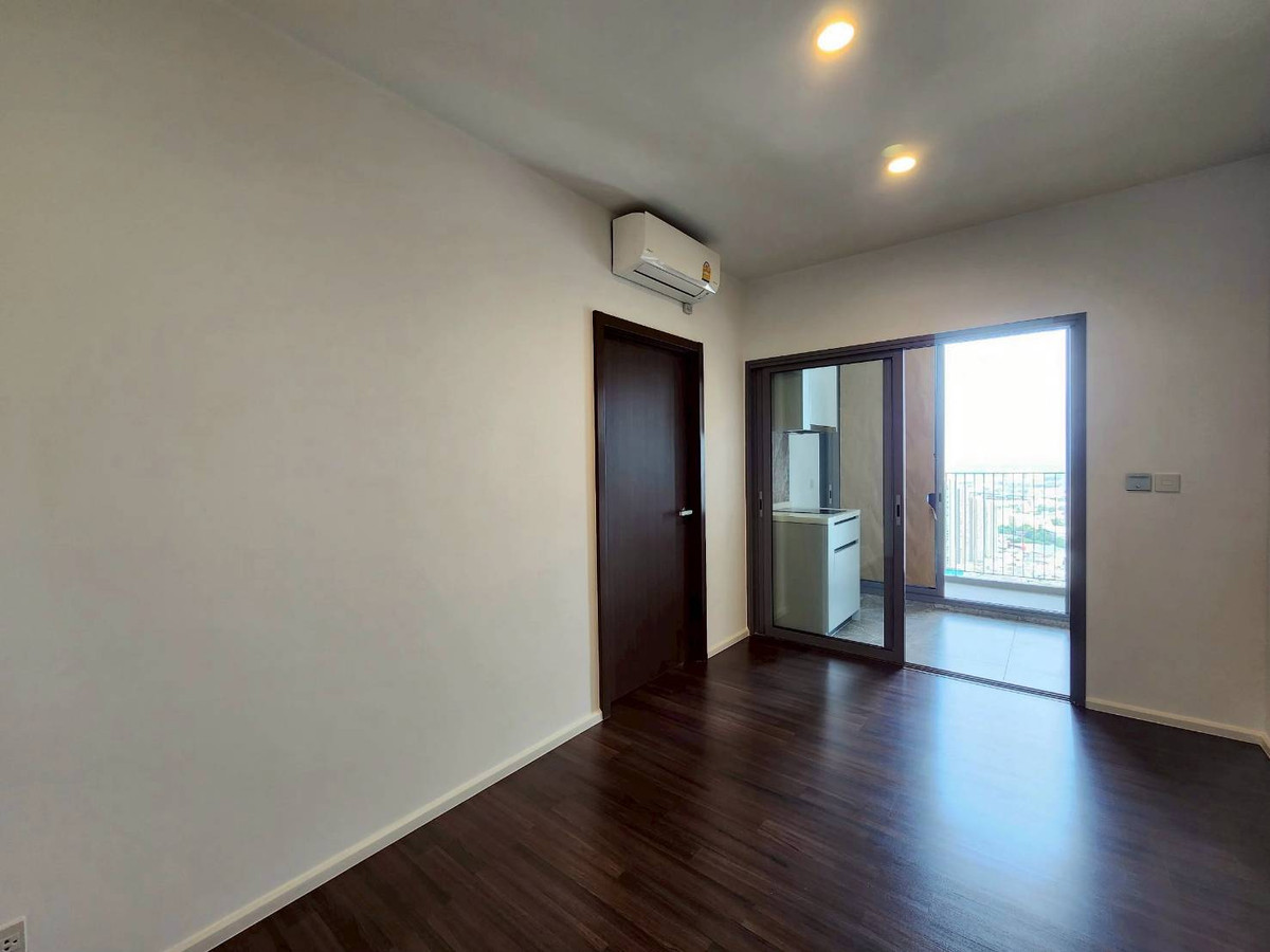 For SaleCondoOnnut, Udomsuk : 🔥Hot Deal, high view, 35th floor+, low price! Starting at only 129K/sq m. Call 0994629391 Bird.