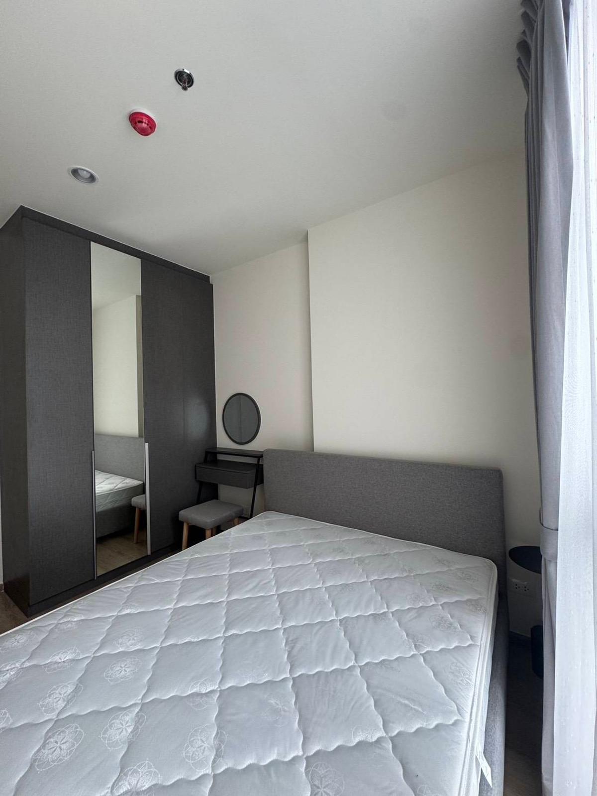 ให้เช่าคอนโดพระราม 9 เพชรบุรีตัดใหม่ RCA : Nue Distric R9 คอนโดติด mrt rama9 ทำเลดีมาก ใกล้ mrt,central ว่างพร้อมให้เช่า 2 ห้องนอน