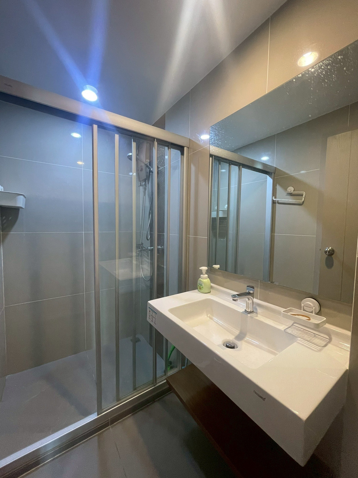 For RentCondoRatchadapisek, Huaikwang, Suttisan : Beautiful room, beautiful view, for rent, 2 bedrooms, 2 bathrooms, Ideo Ratchada Sutthisan.