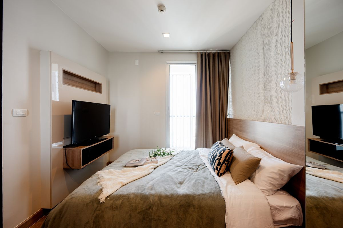 ขายคอนโดสาทร นราธิวาส : ขายด่วน 📍 Rhythm Sathorn 📍 3 ห้องนอน 2 ห้องน้ำ เฟอร์นิเจอร์ และ เครื่องใช้ไฟฟ้าครบ ใกล้ BTS สะพานตากสิน   