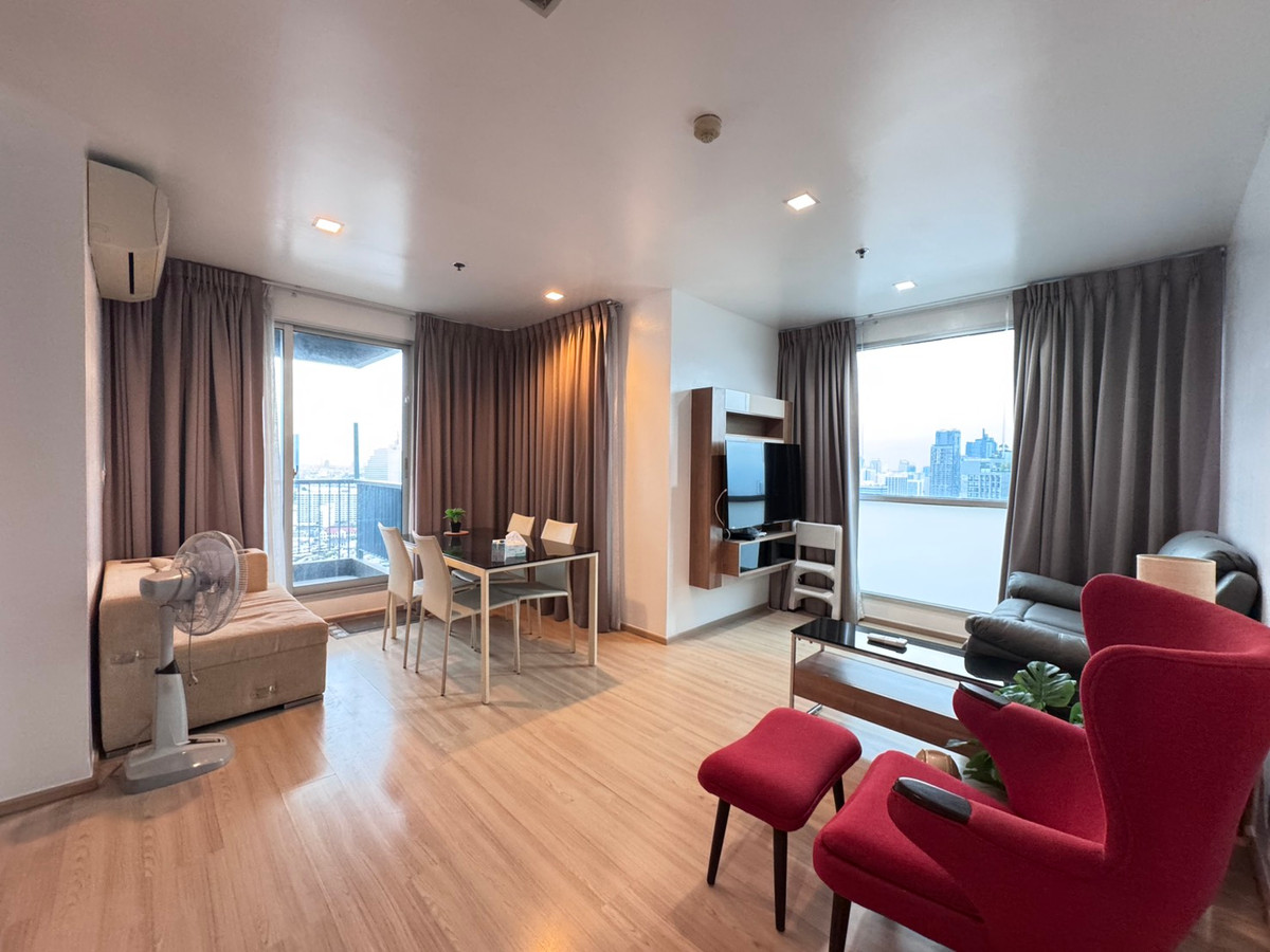 For RentCondoSathorn, Narathiwat : Rhythm Sathorn, Size 55sqm, 1 Bedroom, near bts Saphantaksin, Sathorn, available for rent