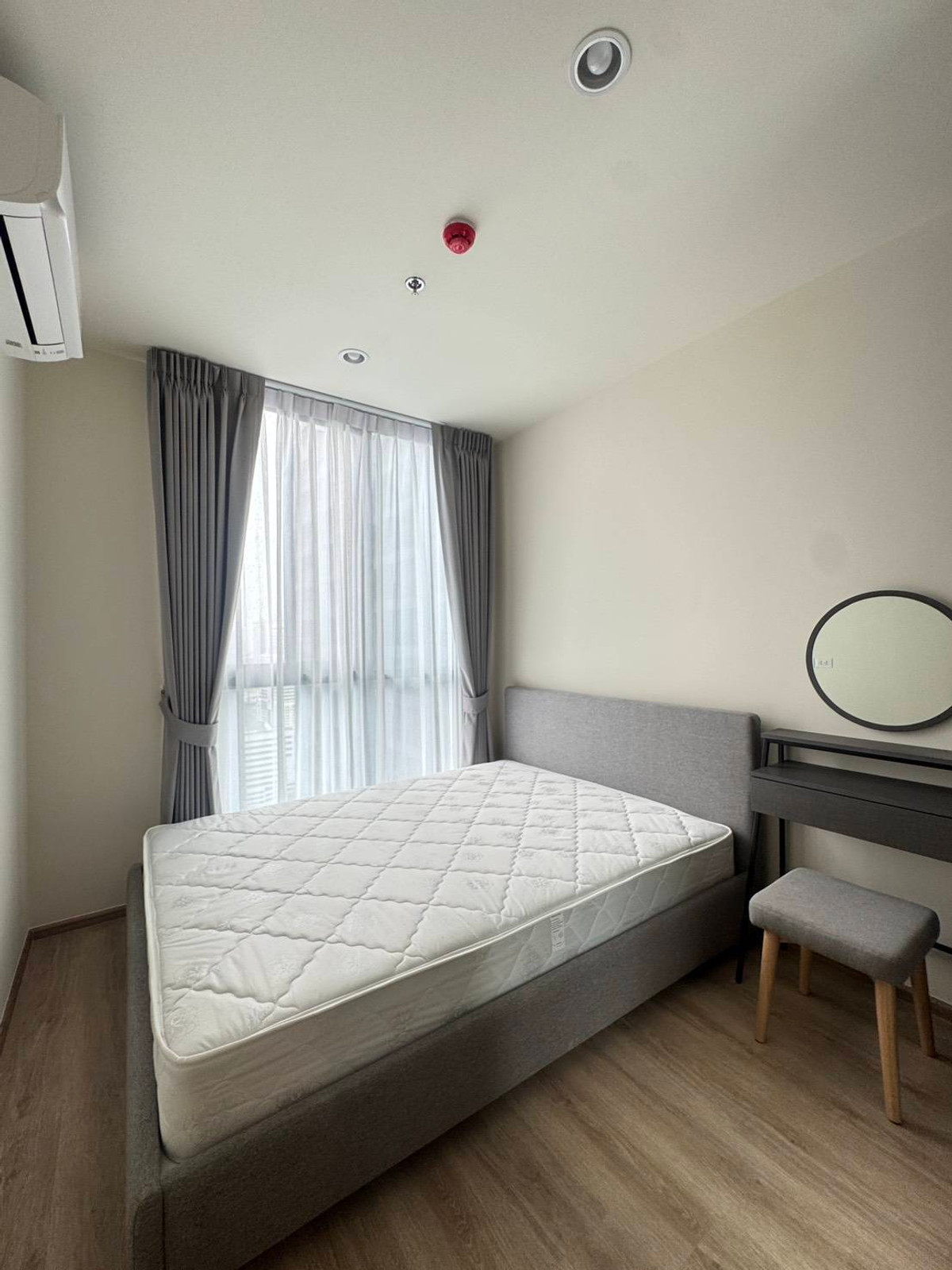 ให้เช่าคอนโดพระราม 9 เพชรบุรีตัดใหม่ RCA : Nue Distric R9 คอนโดติด mrt rama9 ทำเลดีมาก ใกล้ mrt,central ว่างพร้อมให้เช่า 2 ห้องนอน