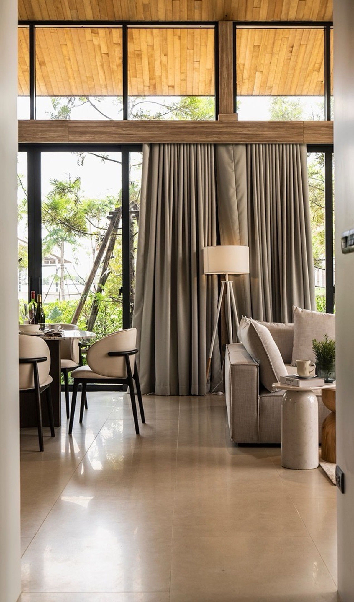 For SaleHousePattaya, Bangsaen, Chonburi : Wisdom First Residence Chonburi, luxury house designed by A49, next to Rugby School Thailand.