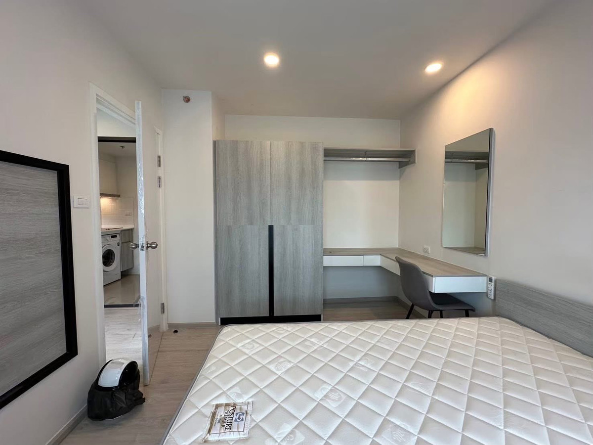 For SaleCondoChiang Mai : For sale Escent Parkville, size 28 sq m, 5th floor, Building B, outside view, corner room.