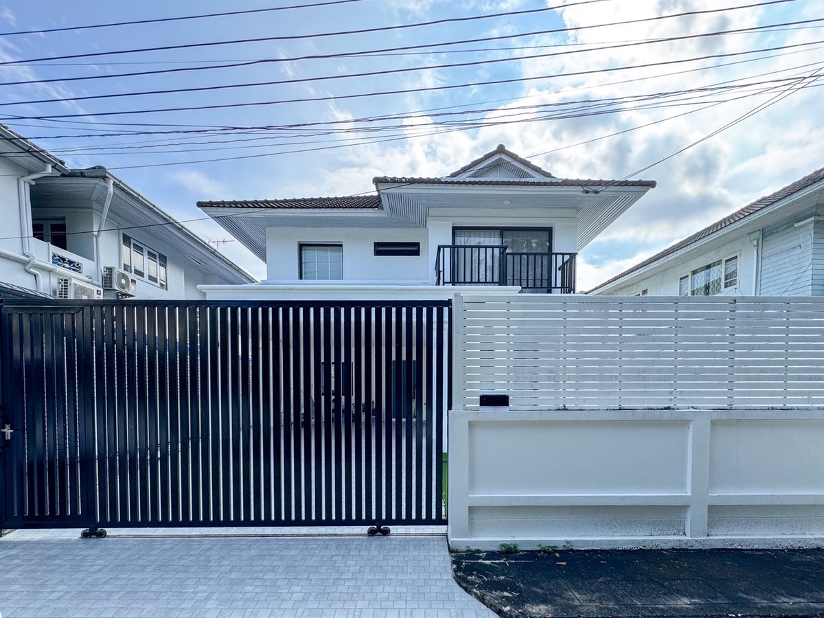 ให้เช่าบ้านมีนบุรี-ร่มเกล้า : ให้เช่า   บ้านเดี่ยว 2 ชั้น  Perfect Place Ramkhamhaeng