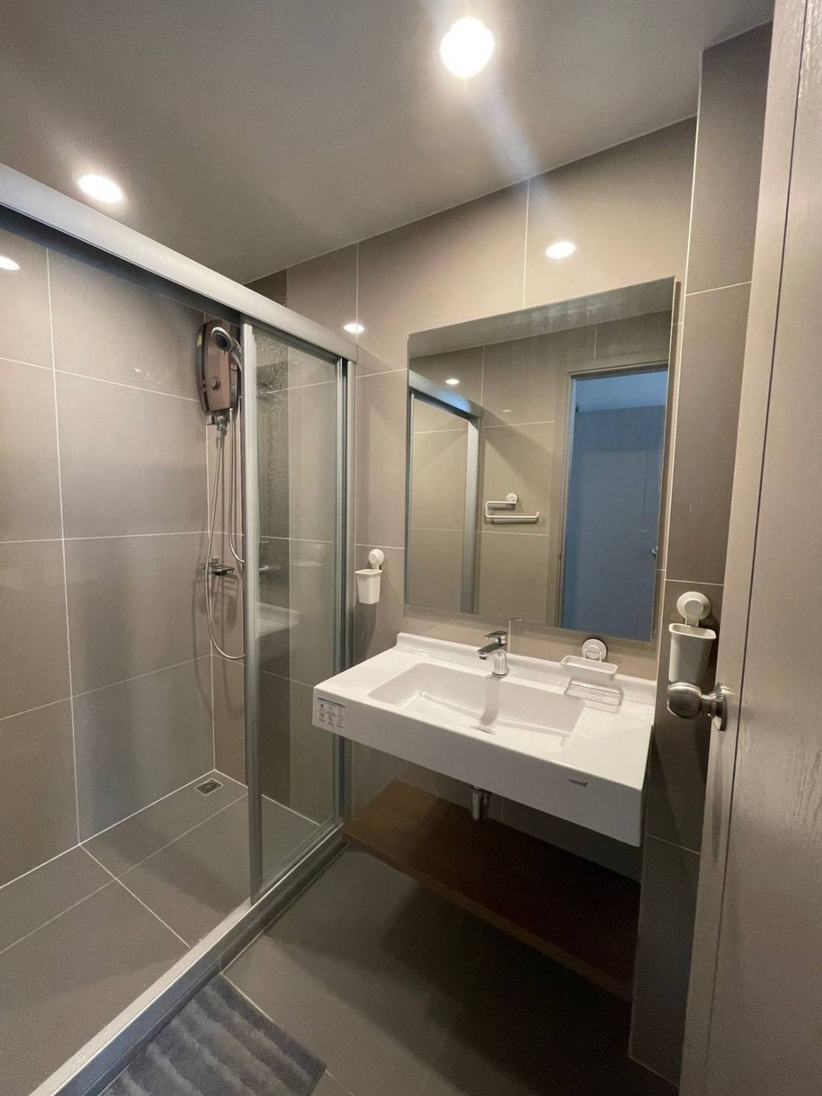 For RentCondoRatchadapisek, Huaikwang, Suttisan : Beautiful room, beautiful view, for rent, 2 bedrooms, 2 bathrooms, Ideo Ratchada Sutthisan.