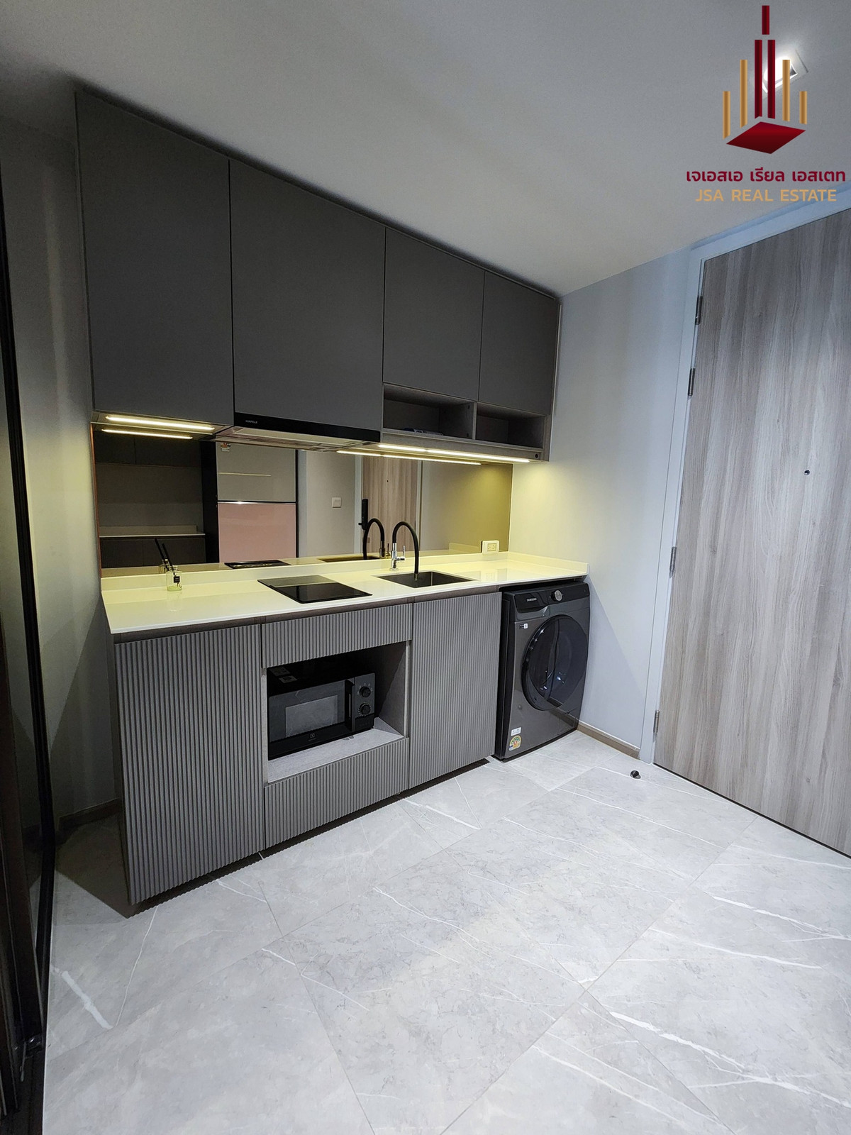 For RentCondoSukhumvit, Asoke, Thonglor : ✨ For Rent: Chapter Thonglor 25 Condo ✨ 💰 Only 24,000 THB/month