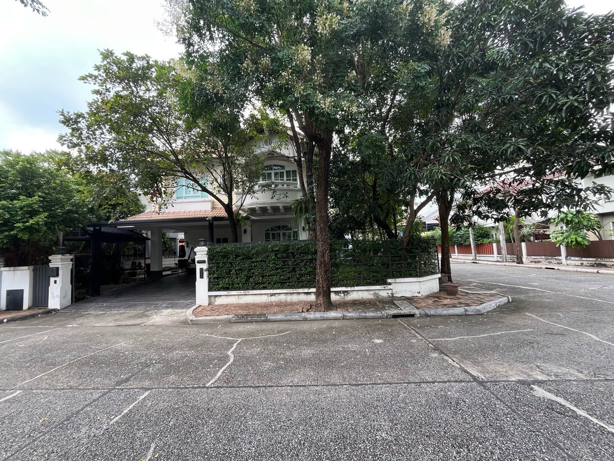 For SaleHouseLadkrabang, Suwannaphum Airport : 📣 For sale, 2-story detached house, corner house, decorated and ready to move in, Pattra Village, On Nut-Wongwaen, price 7,600,000 baht.