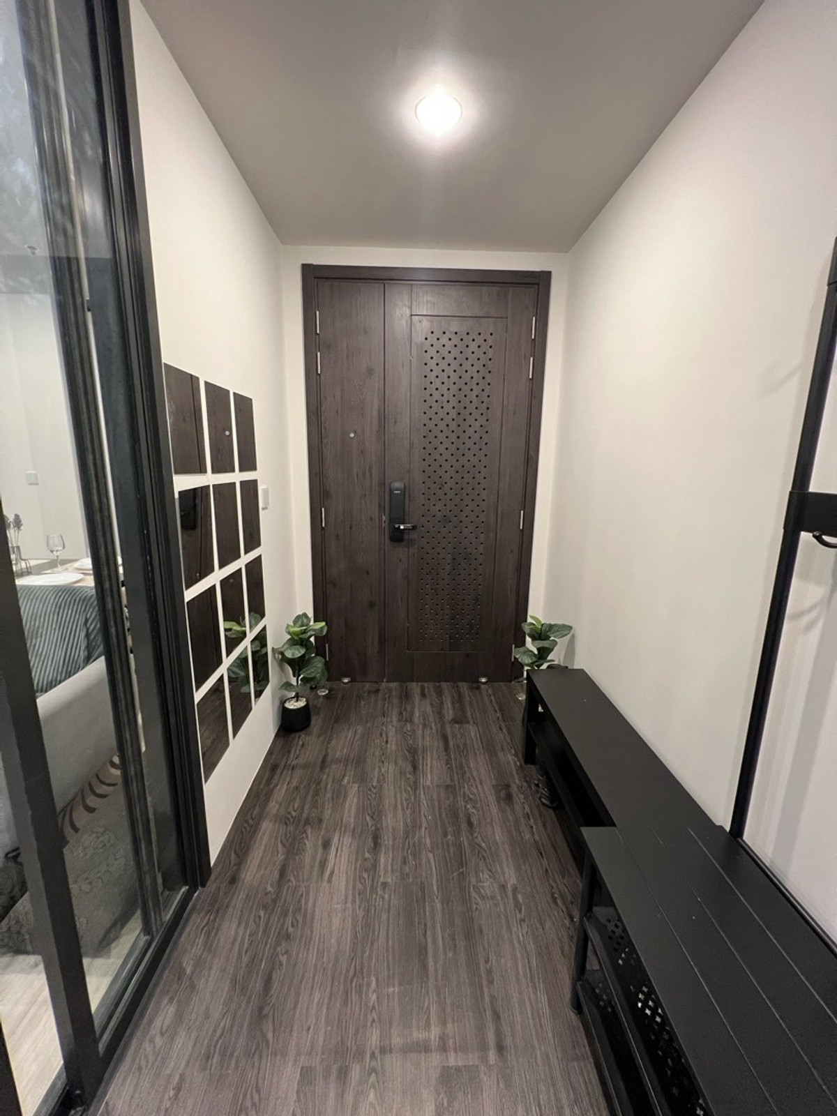 For SaleCondoRatchadapisek, Huaikwang, Suttisan : Condo for sale, good location Is it suitable to live in or invest in? XT Huaikhwang 2 bedrooms.