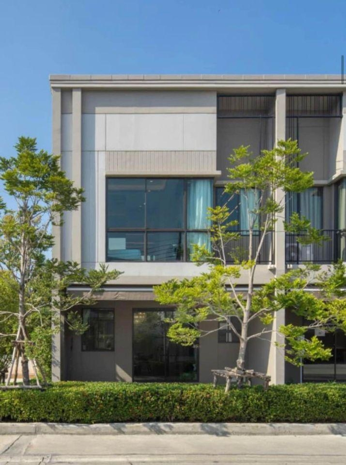 ให้เช่าพระราม 5 ราชพฤกษ์ บางกรวย : ให้เช่า ทาวน์โฮม 2 ชั้น หมู่บ้านแกรนด์ พลีโน่ ราชพฤกษ์ 2 ห้องนอน 3 ห้องน้ำ  บ้านสวย พร้อมอยู่