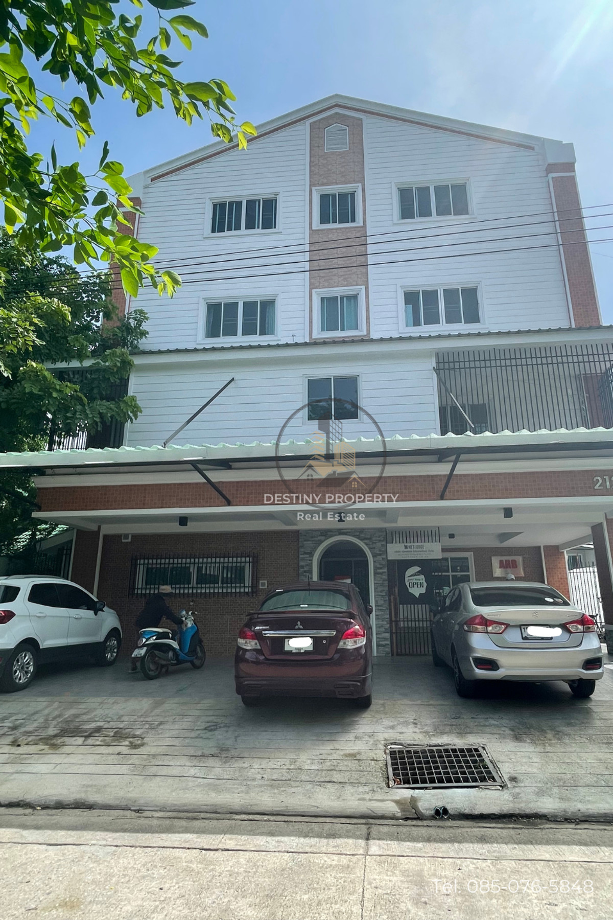 ขายมีนบุรี-ร่มเกล้า : 🏠ขายอพาร์ทเม้น 4 ชั้น รีโนเวทใหม่ ขายพร้อมผู้เช่า‼️อยู่ใกล้สถานีรถไฟฟ้า เพียง 100 เมตร