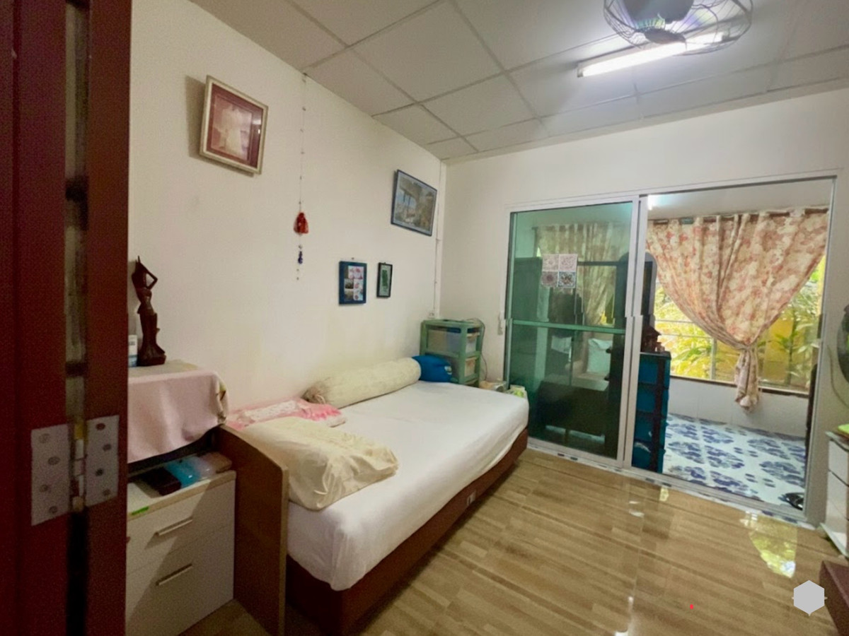 ขายบ้านโชคชัย4 ลาดพร้าว71 : ขายบ้านเดี่ยว 2 ชั้น หลังมุม บนที่ดิน 60 ตร.วา | ทำเลทอง โชคชัย 4 | ใกล้ตลาดกองปราบ–รวมโชค เดินทางสะดวกทุกเส้นทาง