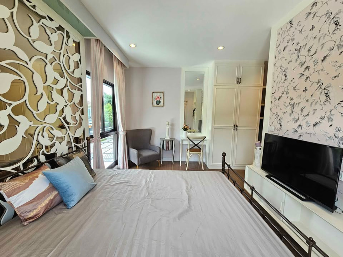 For RentHouseLadkrabang, Suwannaphum Airport : P-2851 Luxurious detached house, good location, ready to move in, near Seacon Square and Paradise Park and Suan Luang Rama IX.