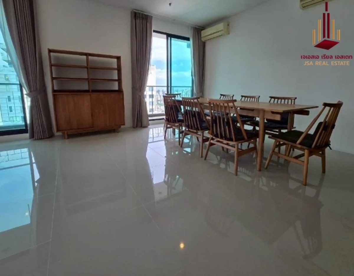 For SaleCondoRama9, Petchburi, RCA : ✨ For Sale: Villa Asoke Condo ✨ 💰 Only 58,600,000 THB