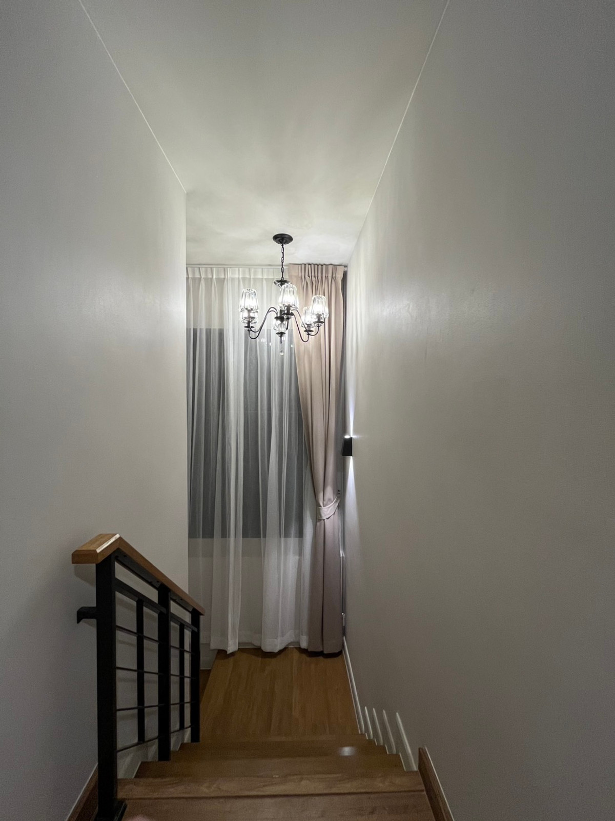 For RentHouseBangna, Bearing, Lasalle : Luxurious house for rent, ready to move in, Centro Bangna (Centro Bangna), near Mega Bangna and international schools.