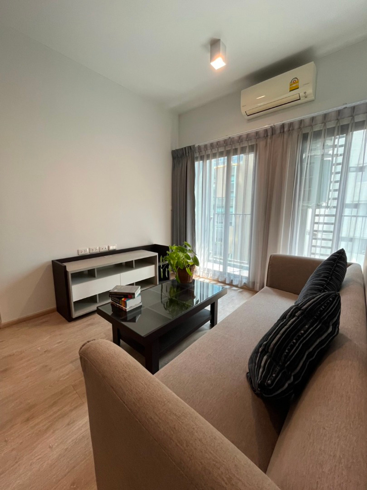 For SaleCondoRama9, Petchburi, RCA : Ideo New Rama 9 📞 092-690-5445 Rare Unit! Fully furnished Combine Room in 100% new condition On Rama 9 Road, near ARL & MRT
