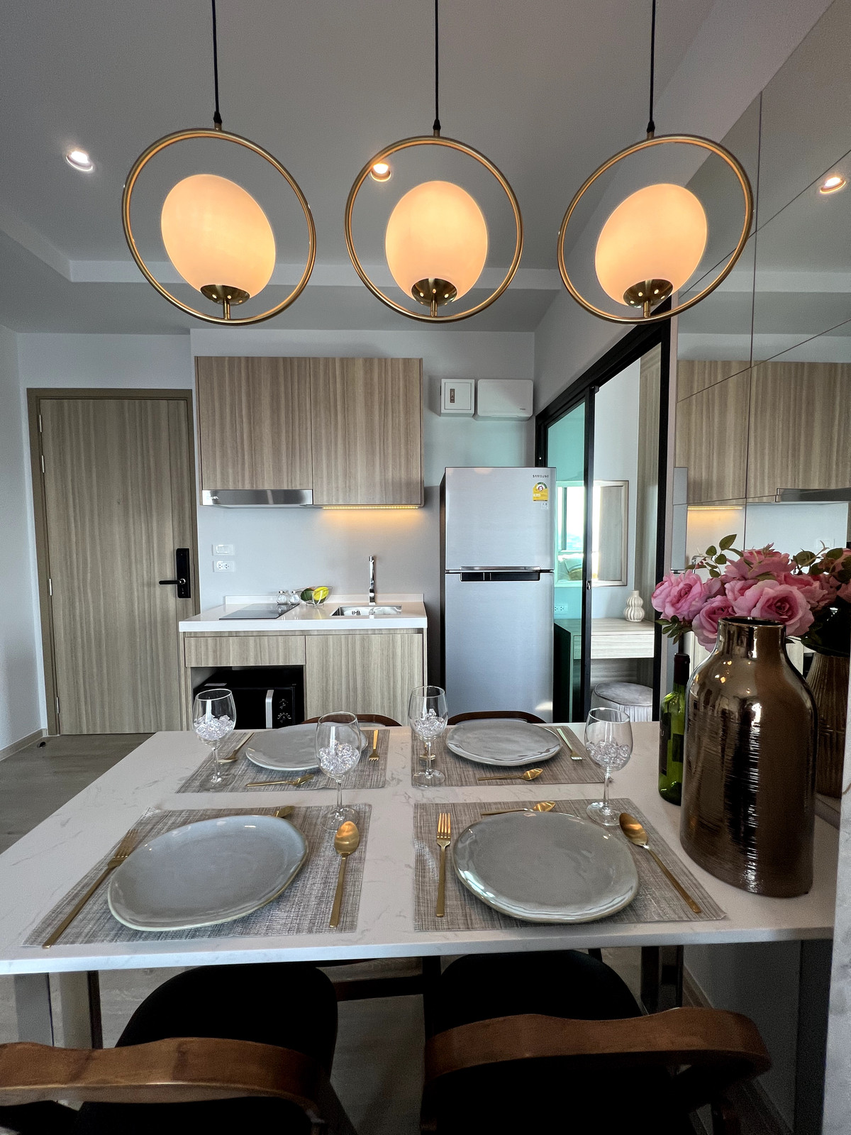 ให้เช่าคอนโดท่าพระ ตลาดพลู วุฒากาศ : ให้เช่า คอนโดแถว สาทร-ท่าพระ เดินถึง BTS ตลาดพลู 2 นอน 2 น้ำ วิวโล่ง เฟอร์จัดเต็ม เครื่องซักผ้า ทีวี ตู้เย็นไฟฟ้าครบ พร้อมอยู่