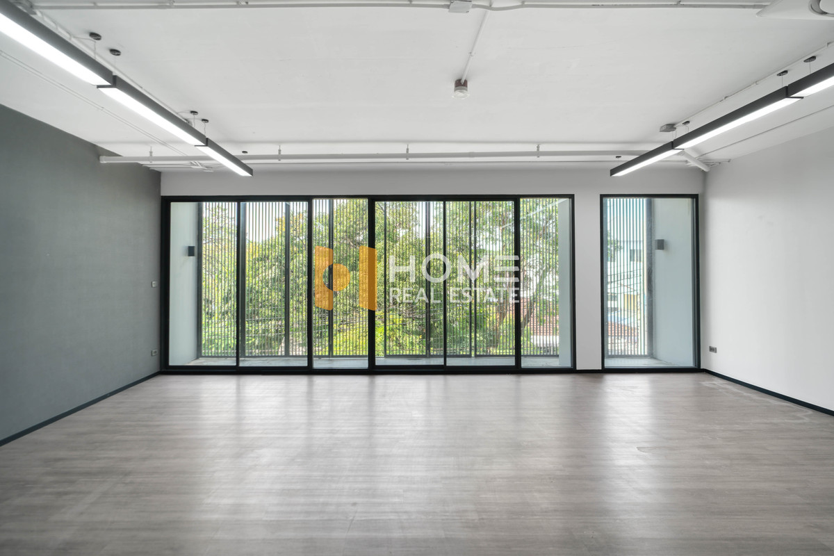 For RentPattanakan, Srinakarin : 🏡 Home office near The Nine Rama 9 📍 The Element Rama 9 🏡 The Element Rama 9 / parking for 6 cars (FOR RENT) PALM881