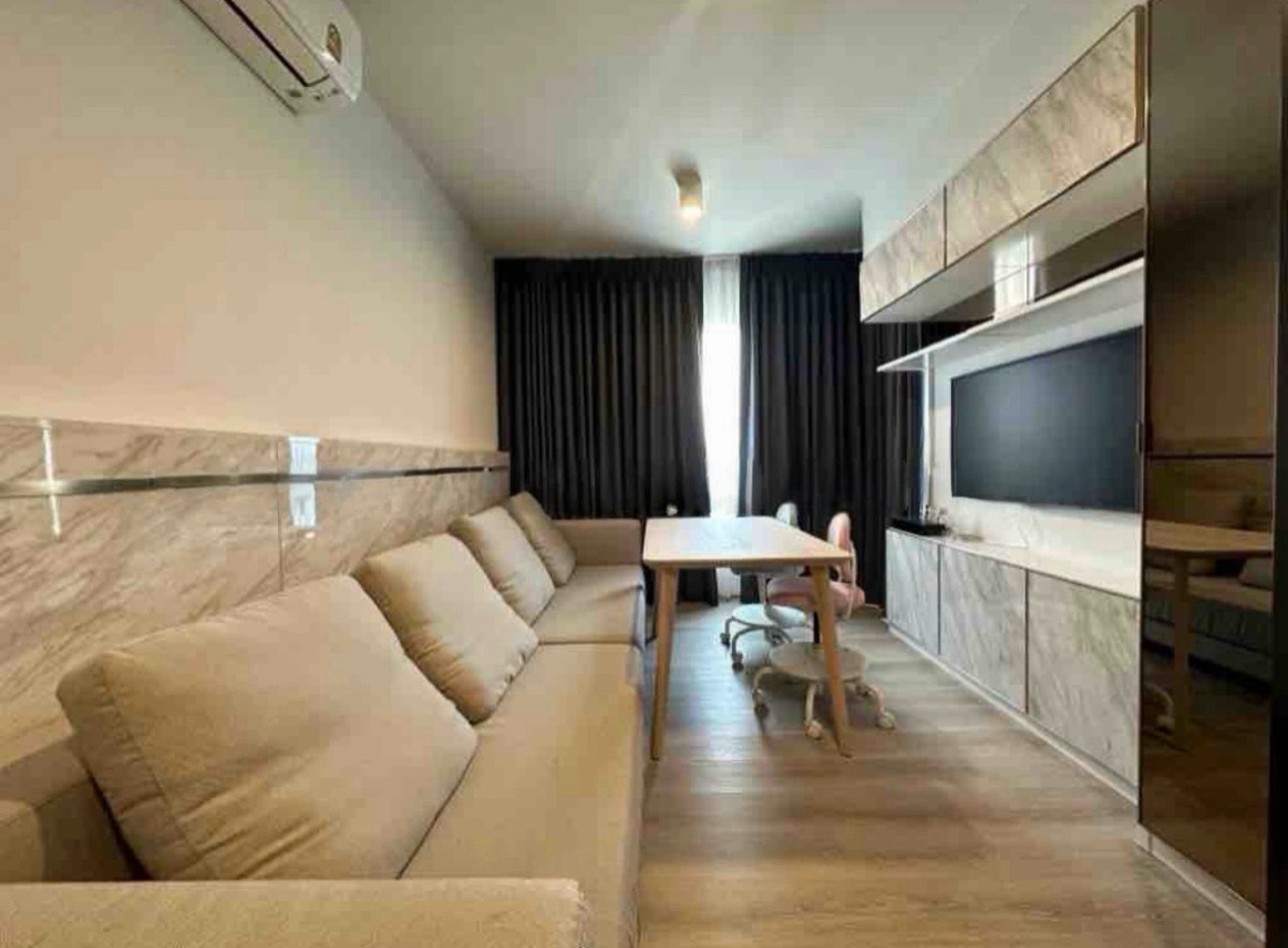 For SaleCondoPinklao, Charansanitwong : ✨🏙️ Urgent sale, 2 bathrooms, 2 bathrooms, with furniture, very good price ✅