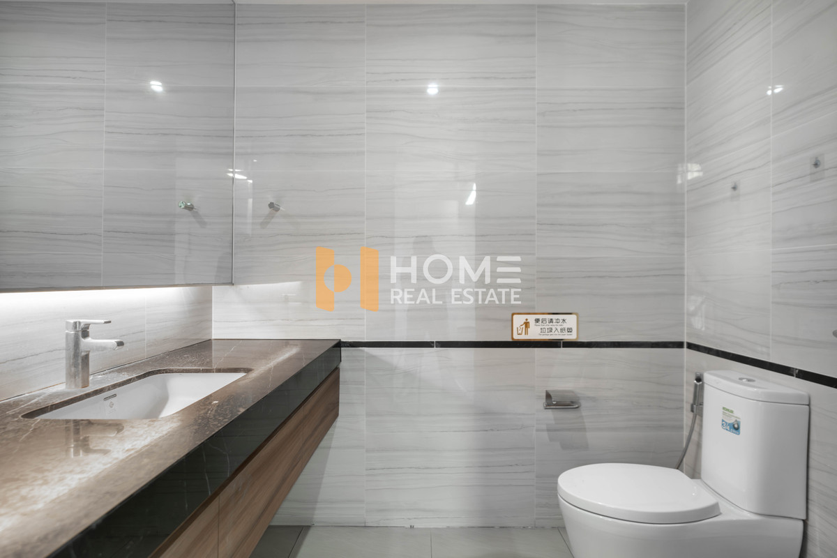 For RentPattanakan, Srinakarin : 🏡 Home office near The Nine Rama 9 📍 The Element Rama 9 🏡 The Element Rama 9 / parking for 6 cars (FOR RENT) PALM881