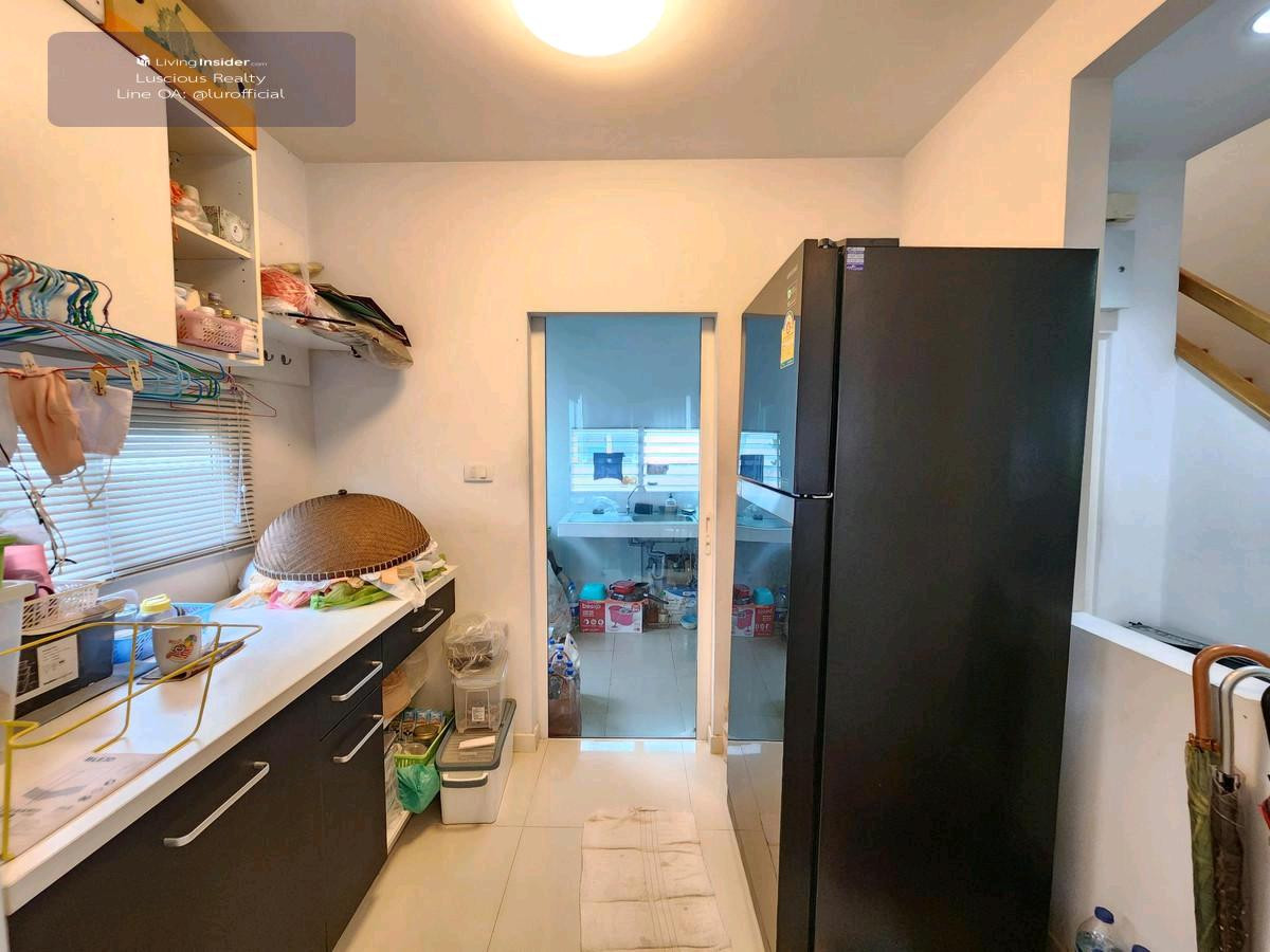 For SaleHouseNonthaburi, Bang Yai, Bangbuathong : Single house for sale, Chaiyaphruek Village, Pinklao-Kanchana  ✅️ Behind the corner, at the end of the alley, easy parking in front of the house, another 1 car  ✅️ House facing south, good wind  ✅️ Near the front of the village