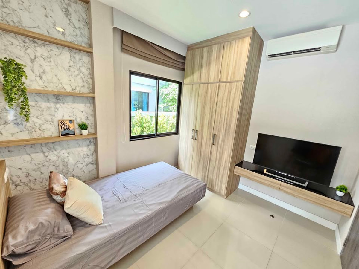 For RentHouseLadkrabang, Suwannaphum Airport : P-2851 Luxurious detached house, good location, ready to move in, near Seacon Square and Paradise Park and Suan Luang Rama IX.