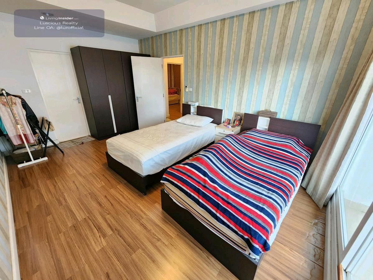 For SaleHouseNonthaburi, Bang Yai, Bangbuathong : Single house for sale, Chaiyaphruek Village, Pinklao-Kanchana  ✅️ Behind the corner, at the end of the alley, easy parking in front of the house, another 1 car  ✅️ House facing south, good wind  ✅️ Near the front of the village