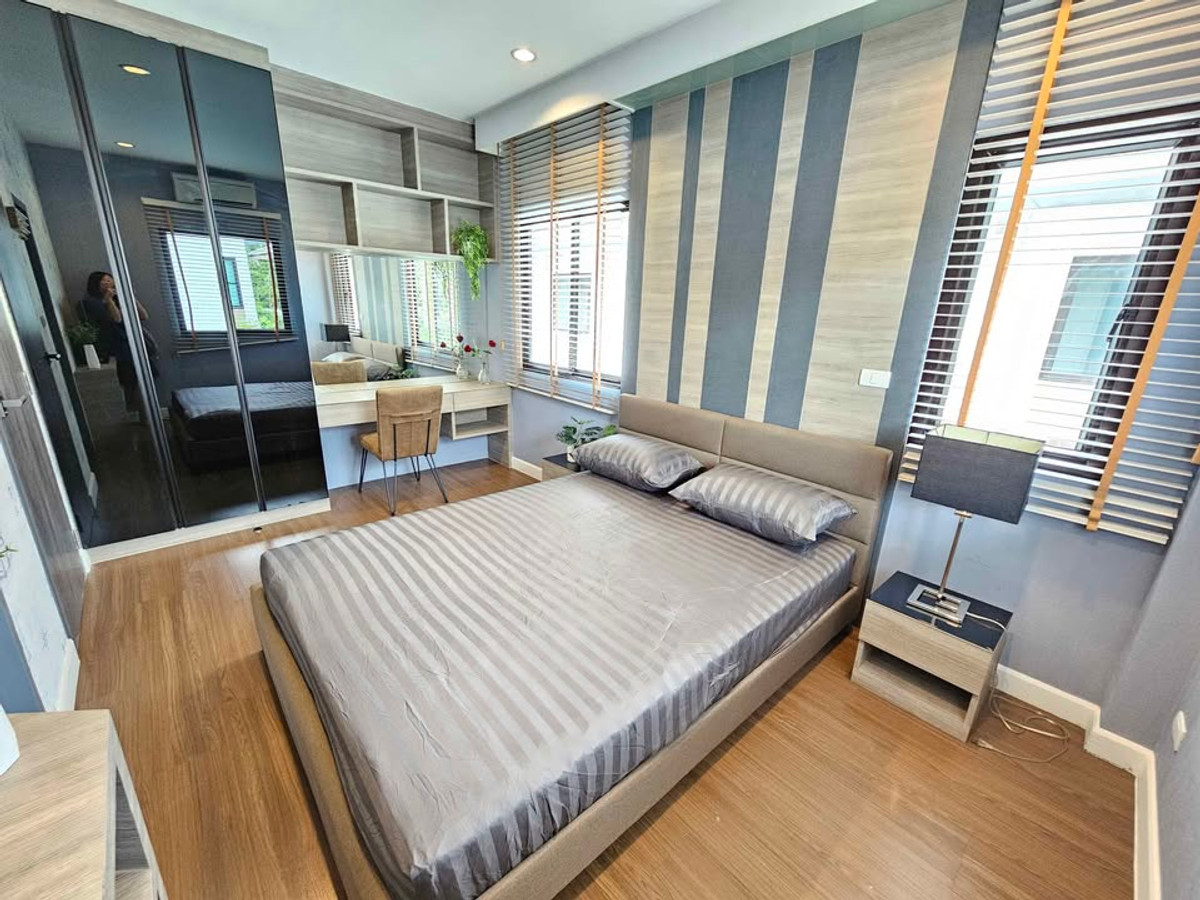 For RentHouseLadkrabang, Suwannaphum Airport : P-2851 Luxurious detached house, good location, ready to move in, near Seacon Square and Paradise Park and Suan Luang Rama IX.