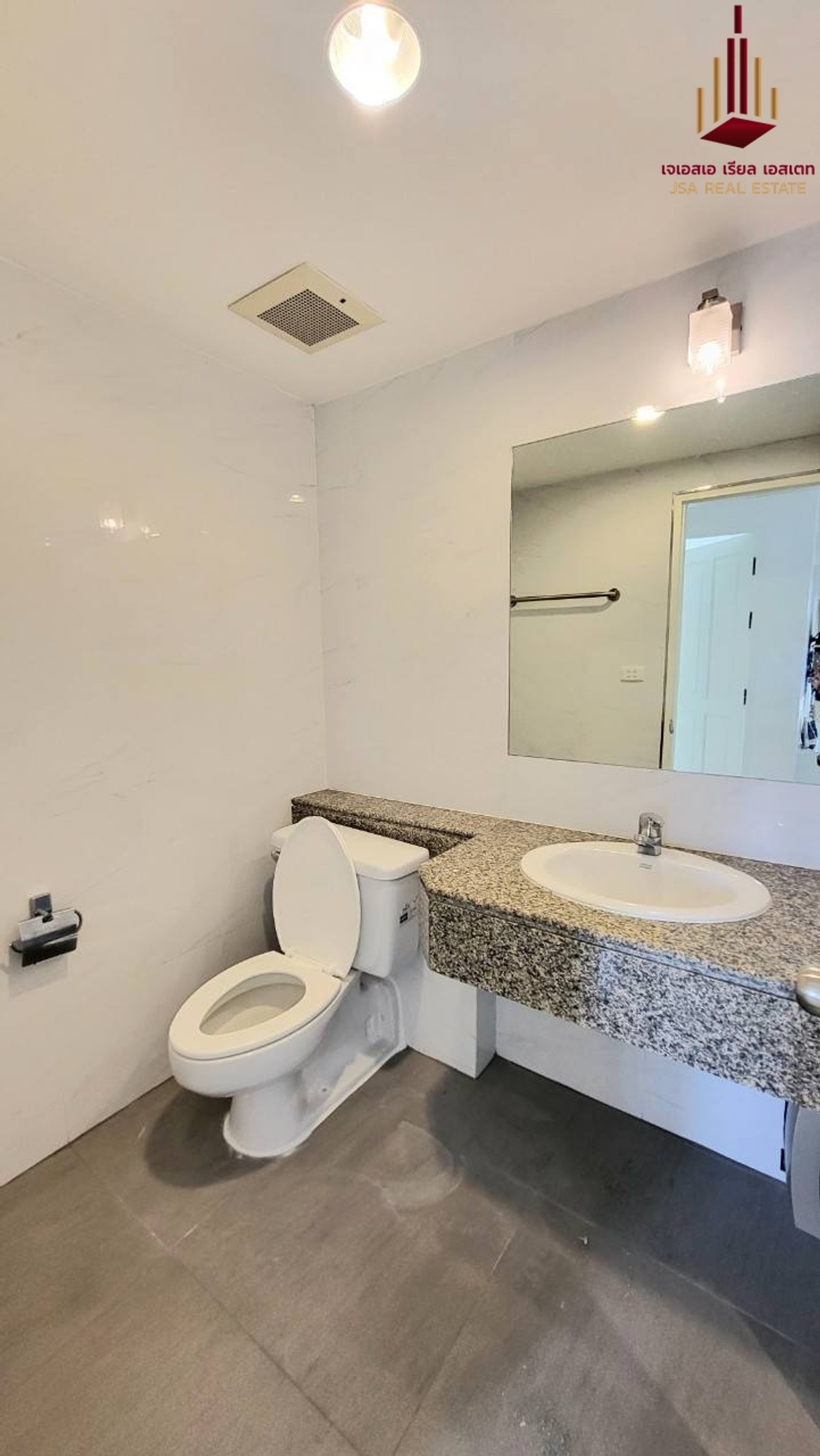 ให้เช่าคอนโดพระราม 3 สาธุประดิษฐ์ : ✨ For Rent : Bangkok Garden Condo ✨ 💰 Only 40,000  thb/month