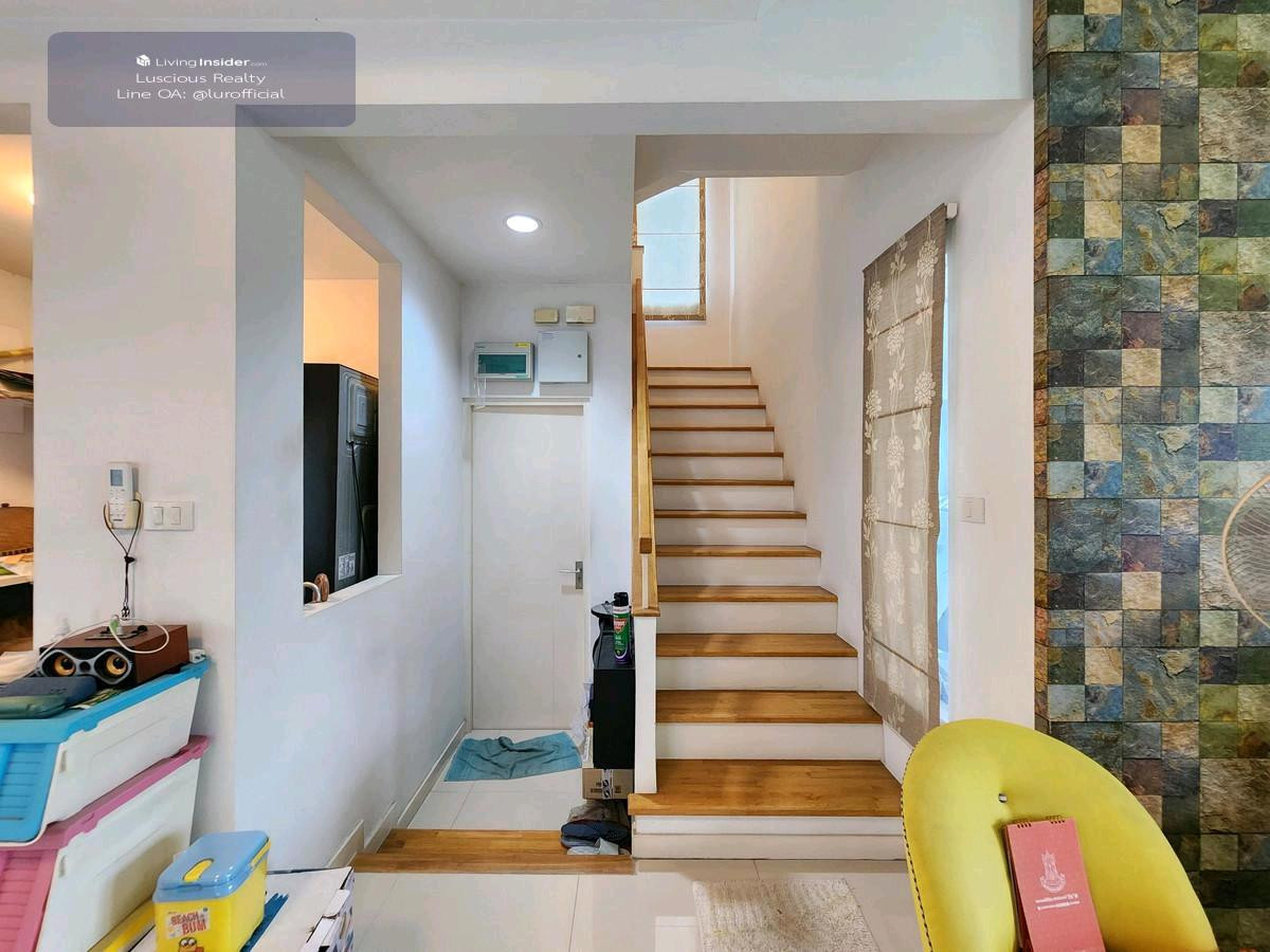 For SaleHouseNonthaburi, Bang Yai, Bangbuathong : Single house for sale, Chaiyaphruek Village, Pinklao-Kanchana  ✅️ Behind the corner, at the end of the alley, easy parking in front of the house, another 1 car  ✅️ House facing south, good wind  ✅️ Near the front of the village