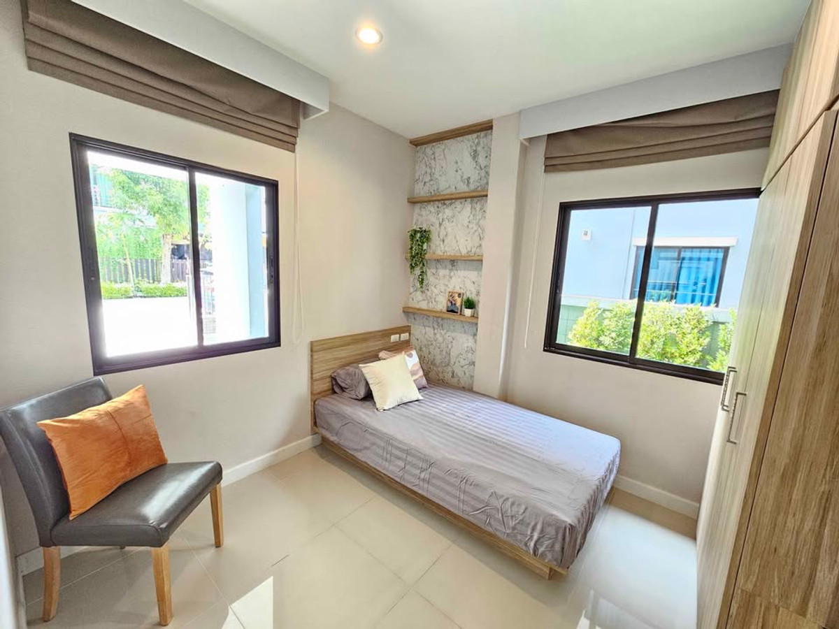For RentHouseLadkrabang, Suwannaphum Airport : P-2851 Luxurious detached house, good location, ready to move in, near Seacon Square and Paradise Park and Suan Luang Rama IX.