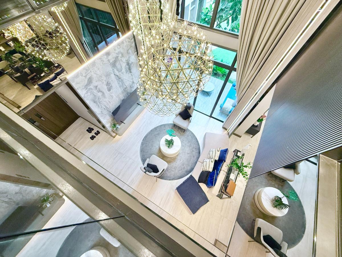 ขายบ้านพัฒนาการ ศรีนครินทร์ : The Gentry Cultivar Rama 9 📞 092-690-5445 บ้าน 3 ชั้น พร้อมลิฟต์ 440 ตร.ม. เหลือ 27.9 ลบ. Luxury Limited Unit จาก SC Asset 