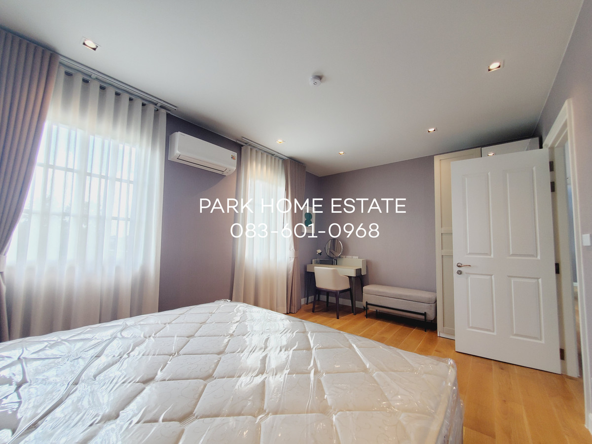 For RentHousePathum Thani,Rangsit, Thammasat : For Rent: Sereno Reignwood Residence Collections A Spanish-style single-family home surrounded by over 2,000 rai of nature, with a golf course backing onto the house.