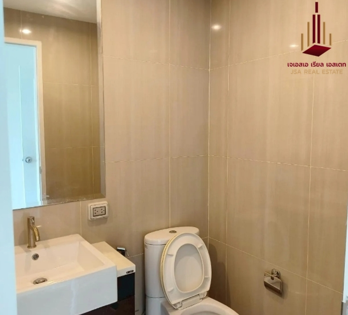 For SaleCondoRama9, Petchburi, RCA : ✨ For Sale: Villa Asoke Condo ✨ 💰 Only 57,900,000 THB