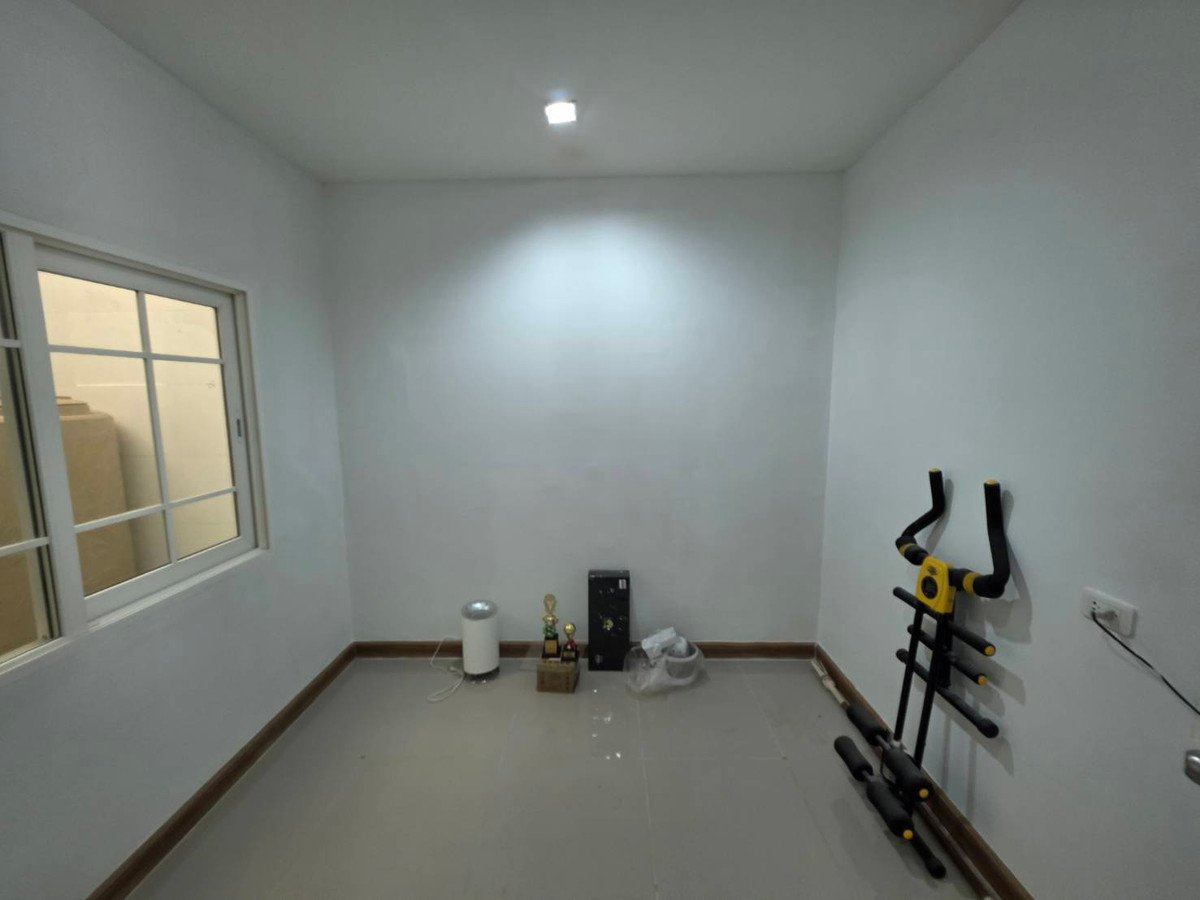 ให้เช่าทาวน์โฮมพระราม 5 ราชพฤกษ์ บางกรวย : ให้เช่าทาวน์โฮม โกลเด้นทาวน์ วงศ์สว่าง - รัชดา ใกล้ MRT แยกติวานนท์ เพียง 5 นาที