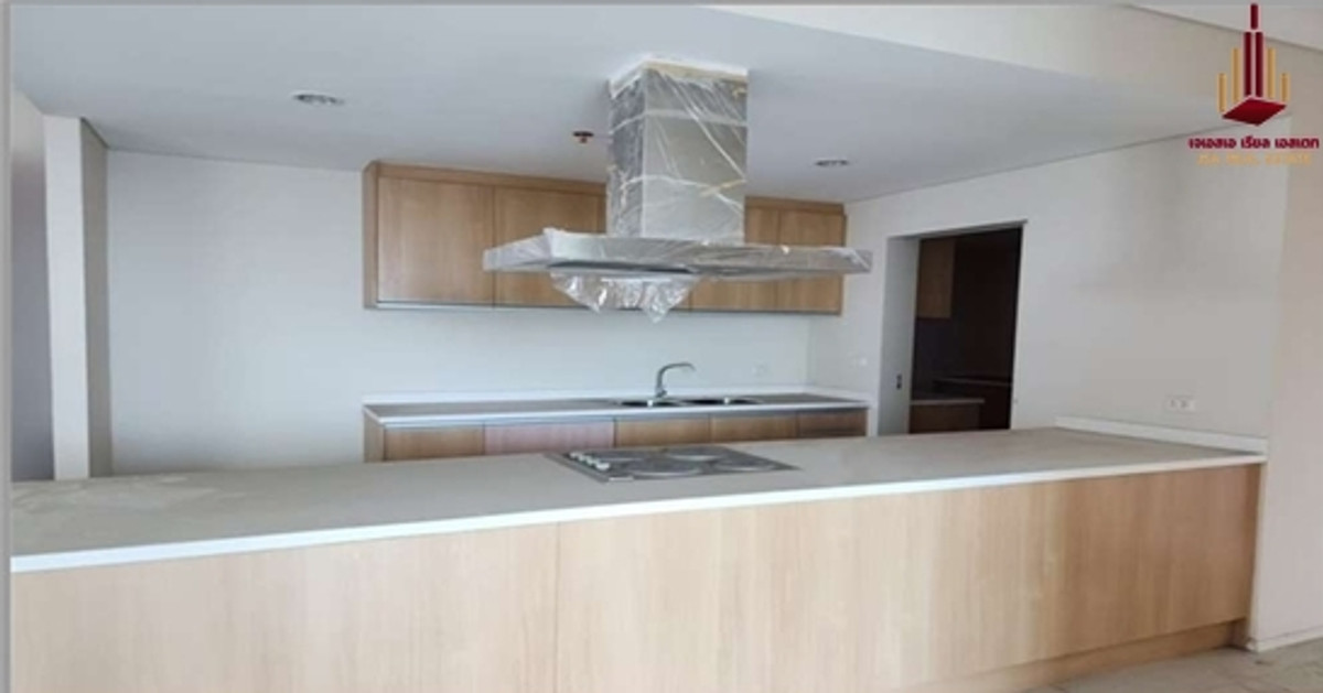 For SaleCondoRama9, Petchburi, RCA : ✨ For Sale: Villa Asoke Condo ✨ 💰 Only 52,300,000 THB