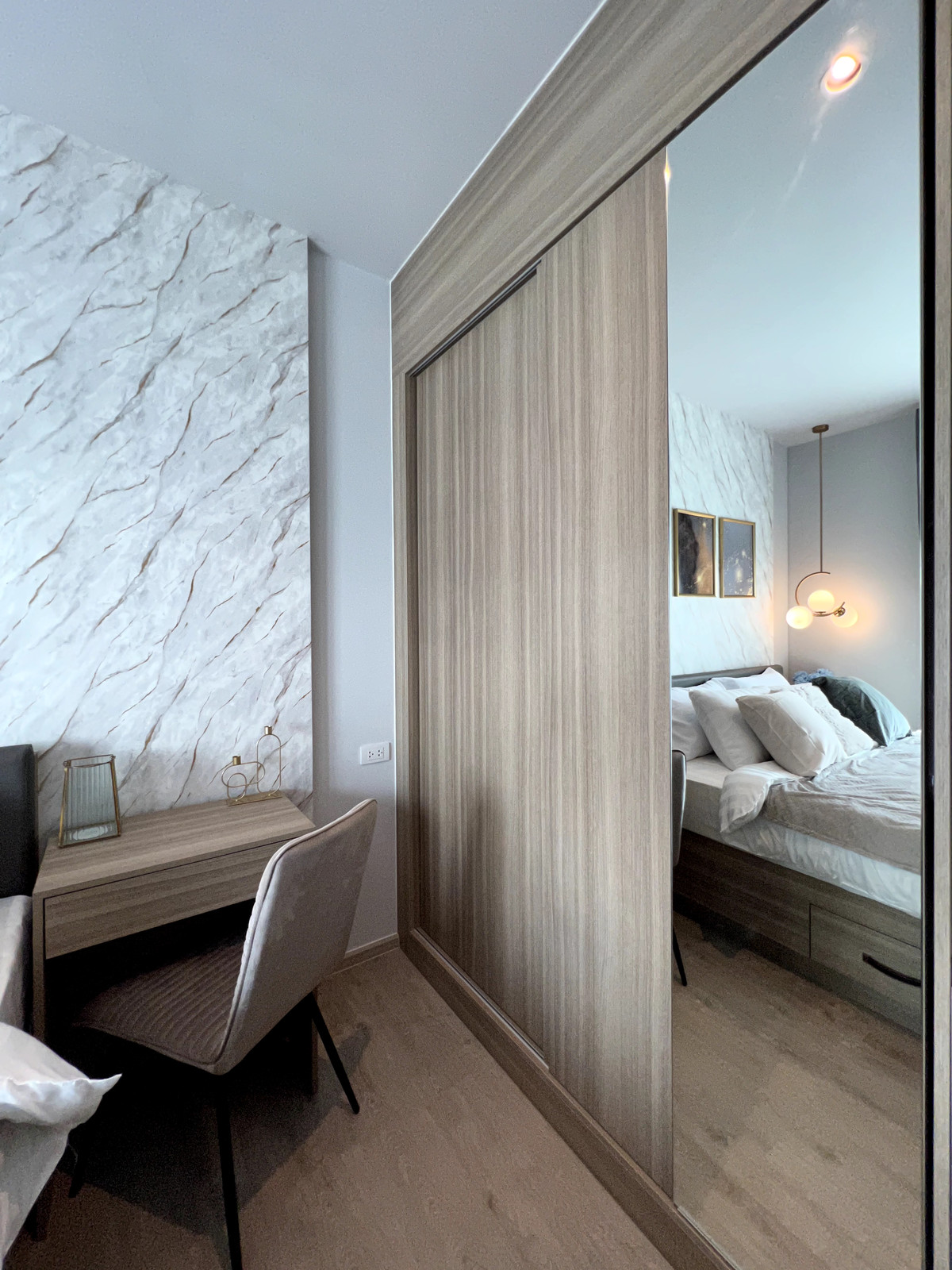 ให้เช่าคอนโดท่าพระ ตลาดพลู วุฒากาศ : ให้เช่า คอนโดแถว สาทร-ท่าพระ เดินถึง BTS ตลาดพลู 2 นอน 2 น้ำ วิวโล่ง เฟอร์จัดเต็ม เครื่องซักผ้า ทีวี ตู้เย็นไฟฟ้าครบ พร้อมอยู่