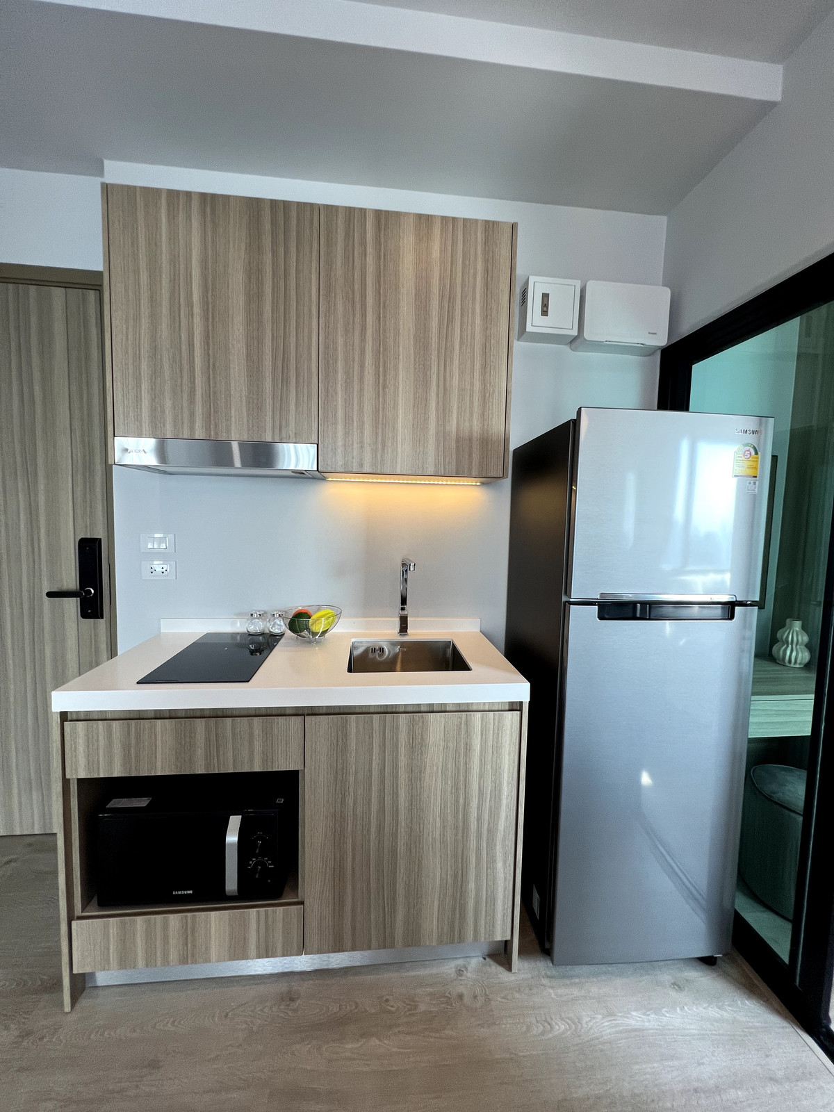 ให้เช่าคอนโดท่าพระ ตลาดพลู วุฒากาศ : ให้เช่า คอนโดแถว สาทร-ท่าพระ เดินถึง BTS ตลาดพลู 2 นอน 2 น้ำ วิวโล่ง เฟอร์จัดเต็ม เครื่องซักผ้า ทีวี ตู้เย็นไฟฟ้าครบ พร้อมอยู่