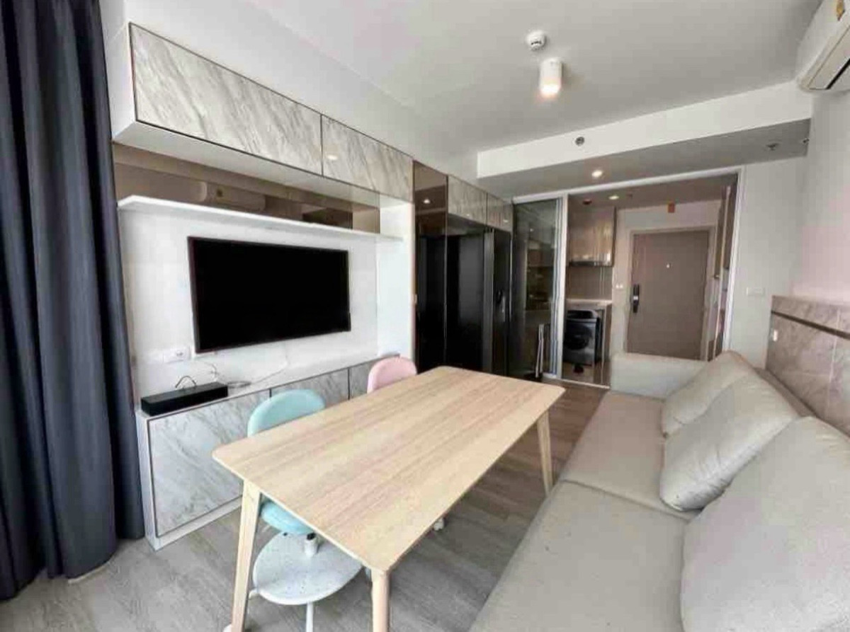 For SaleCondoPinklao, Charansanitwong : ✨🏙️ ขายด่วน 2 ห้องน้ำ 2 ห้องน้ำ พร้อมเฟอร์ ราคาดีมาก ๆ ✅