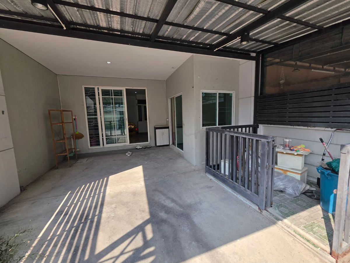 ให้เช่าทาวน์โฮมพระราม 5 ราชพฤกษ์ บางกรวย : ให้เช่าทาวน์โฮม โกลเด้นทาวน์ วงศ์สว่าง - รัชดา ใกล้ MRT แยกติวานนท์ เพียง 5 นาที