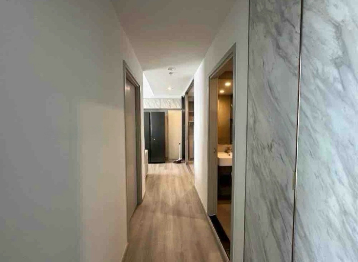 For SaleCondoPinklao, Charansanitwong : ✨🏙️ Urgent sale, 2 bathrooms, 2 bathrooms, with furniture, very good price ✅