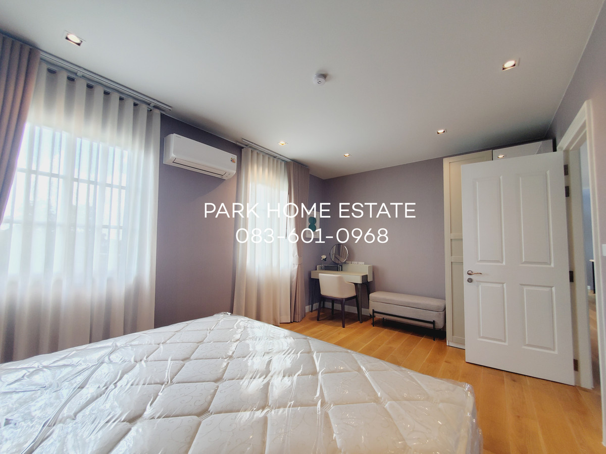 For RentHousePathum Thani,Rangsit, Thammasat : For Rent: Sereno Reignwood Residence Collections A Spanish-style single-family home surrounded by over 2,000 rai of nature, with a golf course backing onto the house.