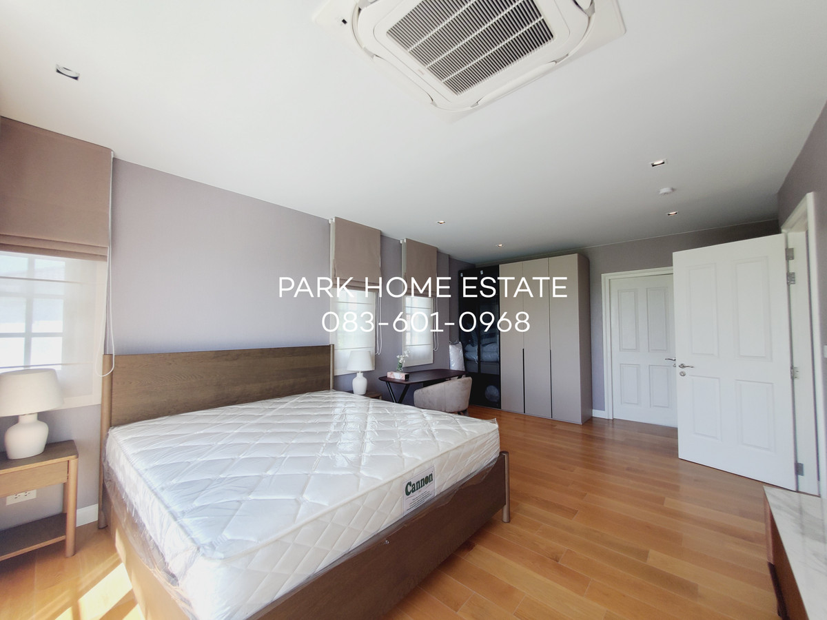 For RentHousePathum Thani,Rangsit, Thammasat : For Rent: Sereno Reignwood Residence Collections A Spanish-style single-family home surrounded by over 2,000 rai of nature, with a golf course backing onto the house.