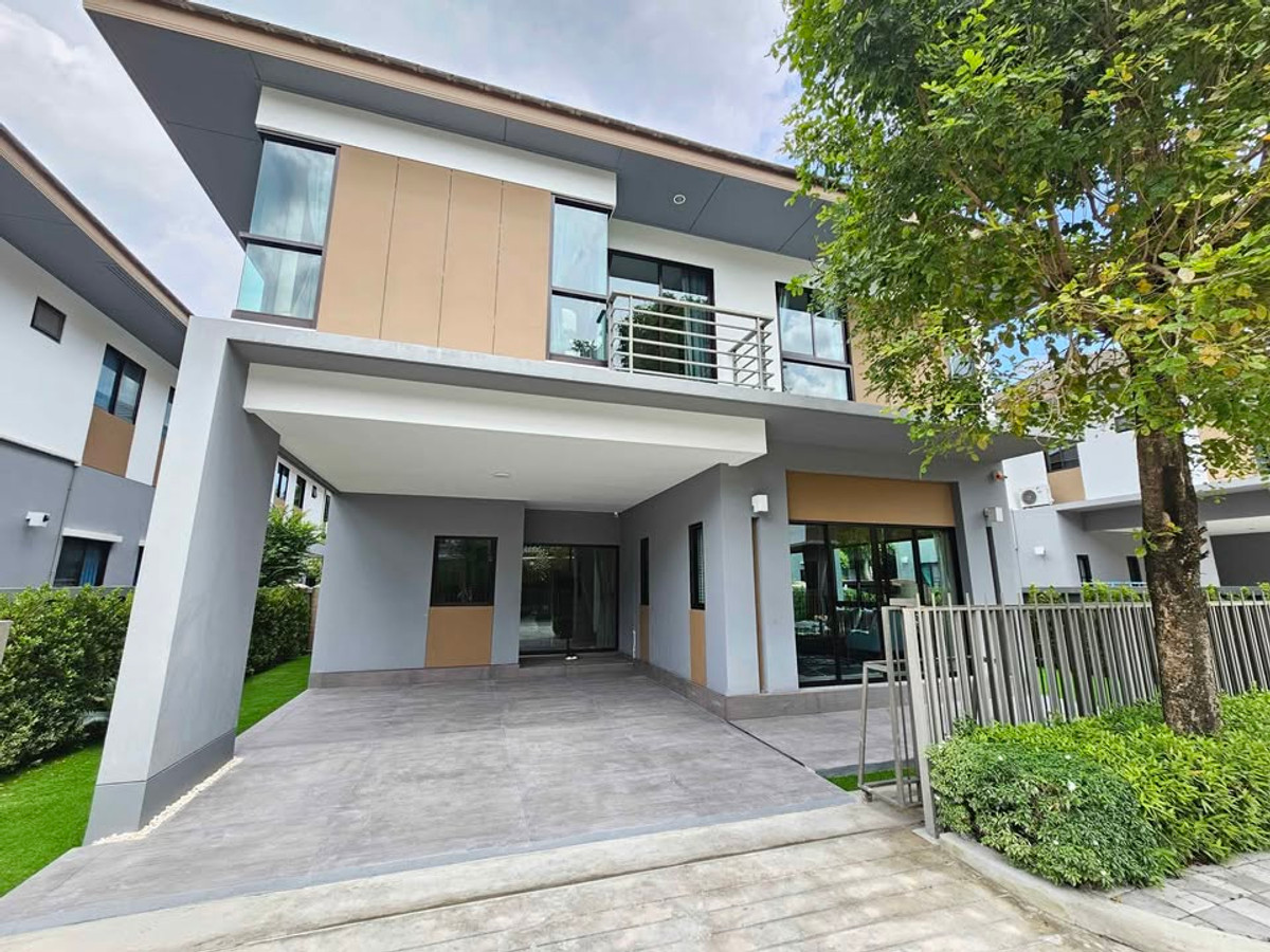 For RentHouseLadkrabang, Suwannaphum Airport : P-2851 Luxurious detached house, good location, ready to move in, near Seacon Square and Paradise Park and Suan Luang Rama IX.