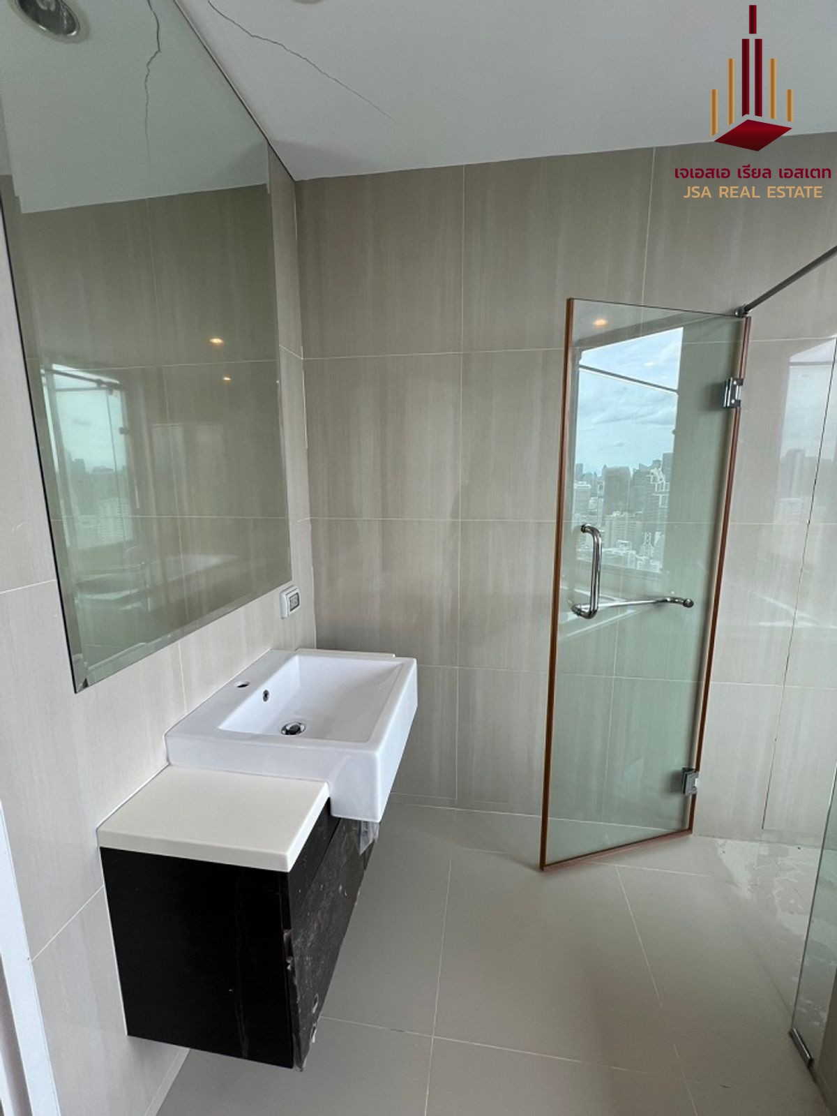 For SaleCondoRama9, Petchburi, RCA : ✨ For Sale: Villa Asoke Condo ✨ 💰 Only 52,300,000 THB